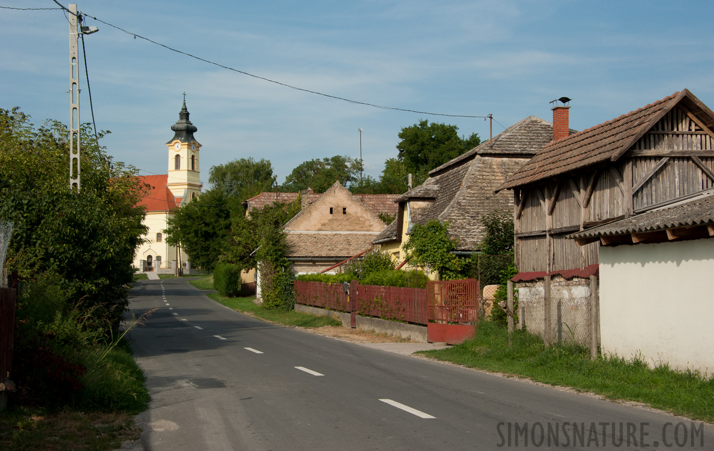 Serbia -  [58 mm, 1/200 sec at f / 18, ISO 400]